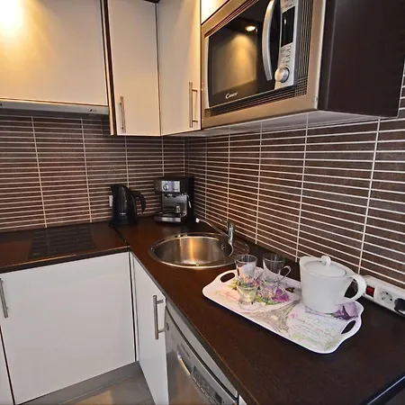 شقة Wunderschoene In Mit Gemeinsamem Pool- Terrasse Und Ga By Interhome *