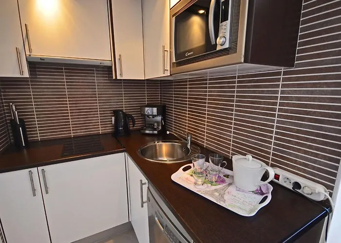 شقة Wunderschoene In Mit Gemeinsamem Pool- Terrasse Und Ga By Interhome *